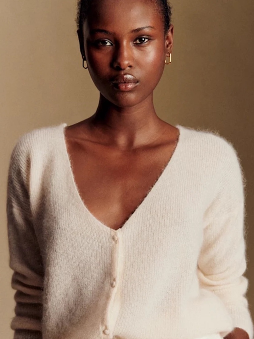 Sezane Soft Cream/Ecru V-Neck Button Cardigan small/medium